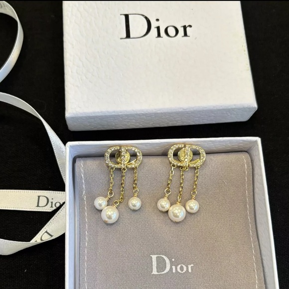Dior Gold and White Pearl Earrings - Picture 1 of 7